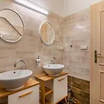 Pool & Wellness Estate By Interhome بيت للعطل *